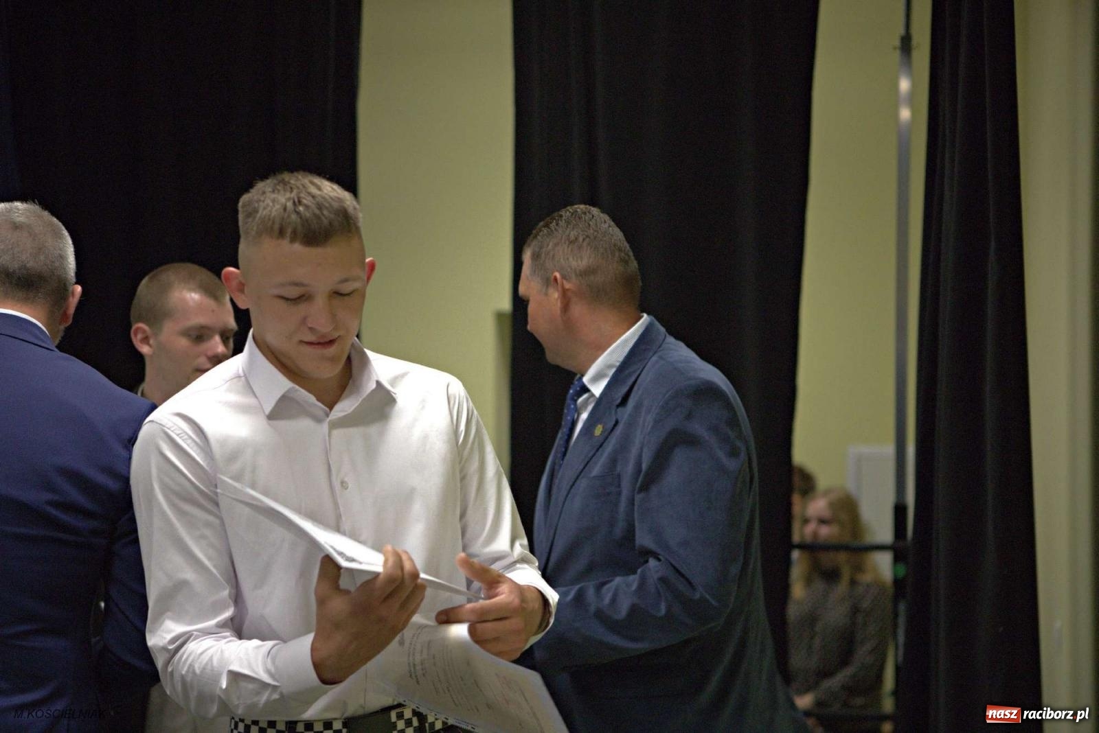 Zdjęcie w galerii na portalu naszraciborz.pl: Mechanik na wakacjach. Tak szkoła pożegnała absolwentów wiadomości z regionu