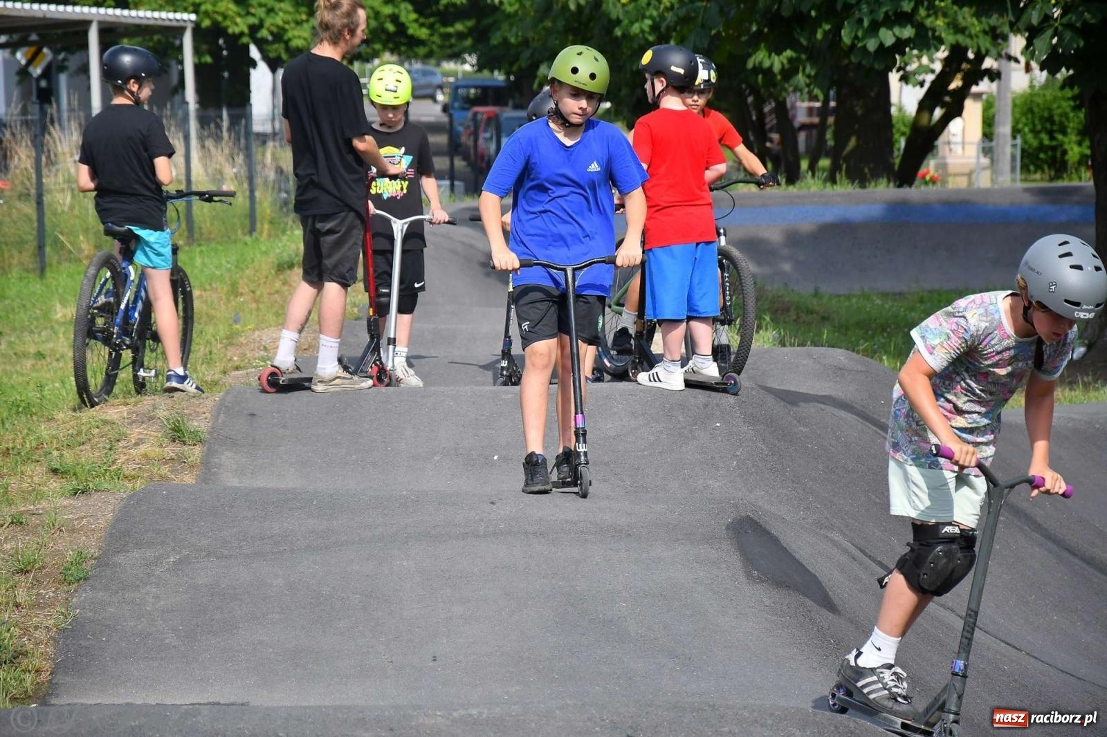 Zdjęcie w galerii na portalu naszraciborz.pl: Raciborski pumptrack świętuje roczek. Inwestycję przeforsowali radni [FOTO i WIDEO] wiadomości z regionu