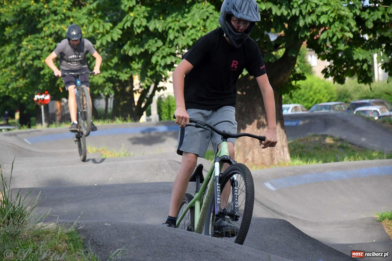 Zdjęcie w galerii na portalu naszraciborz.pl: Raciborski pumptrack świętuje roczek. Inwestycję przeforsowali radni [FOTO i WIDEO] wiadomości z regionu