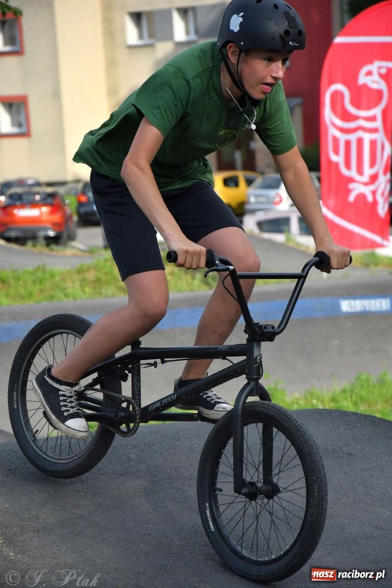 Zdjęcie w galerii na portalu naszraciborz.pl: Raciborski pumptrack świętuje roczek. Inwestycję przeforsowali radni [FOTO i WIDEO] wiadomości z regionu
