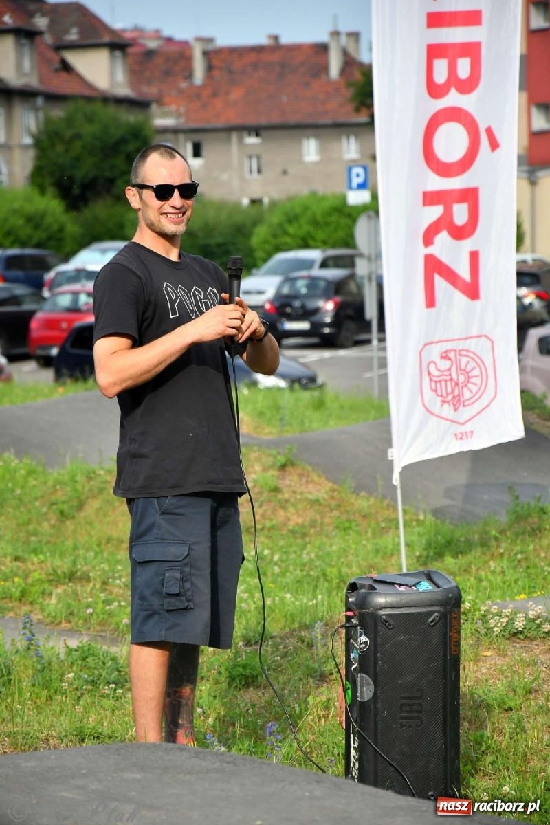 Zdjęcie w galerii na portalu naszraciborz.pl: Raciborski pumptrack świętuje roczek. Inwestycję przeforsowali radni [FOTO i WIDEO] wiadomości z regionu