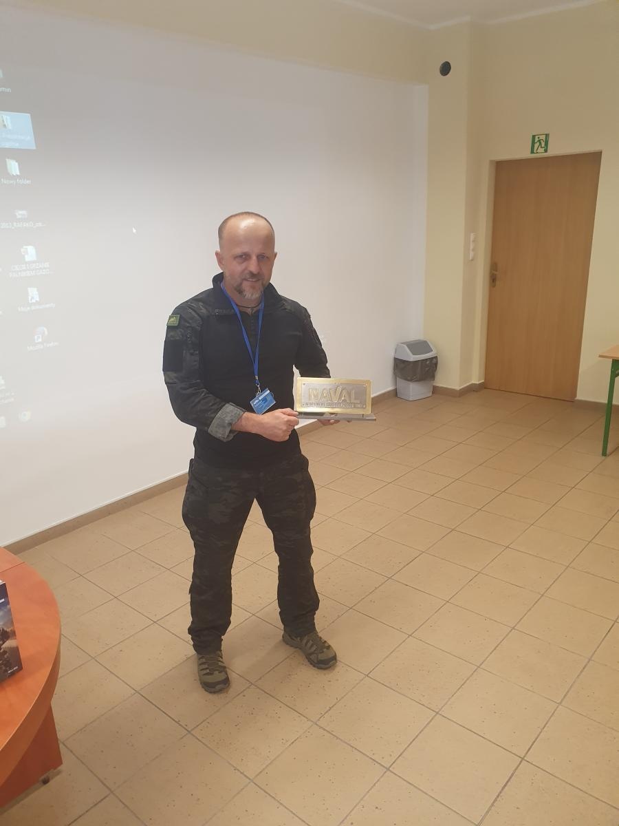 Zdjęcie w galerii na portalu naszraciborz.pl: Komandos odwiedził kolegów z Rafako wiadomości z regionu