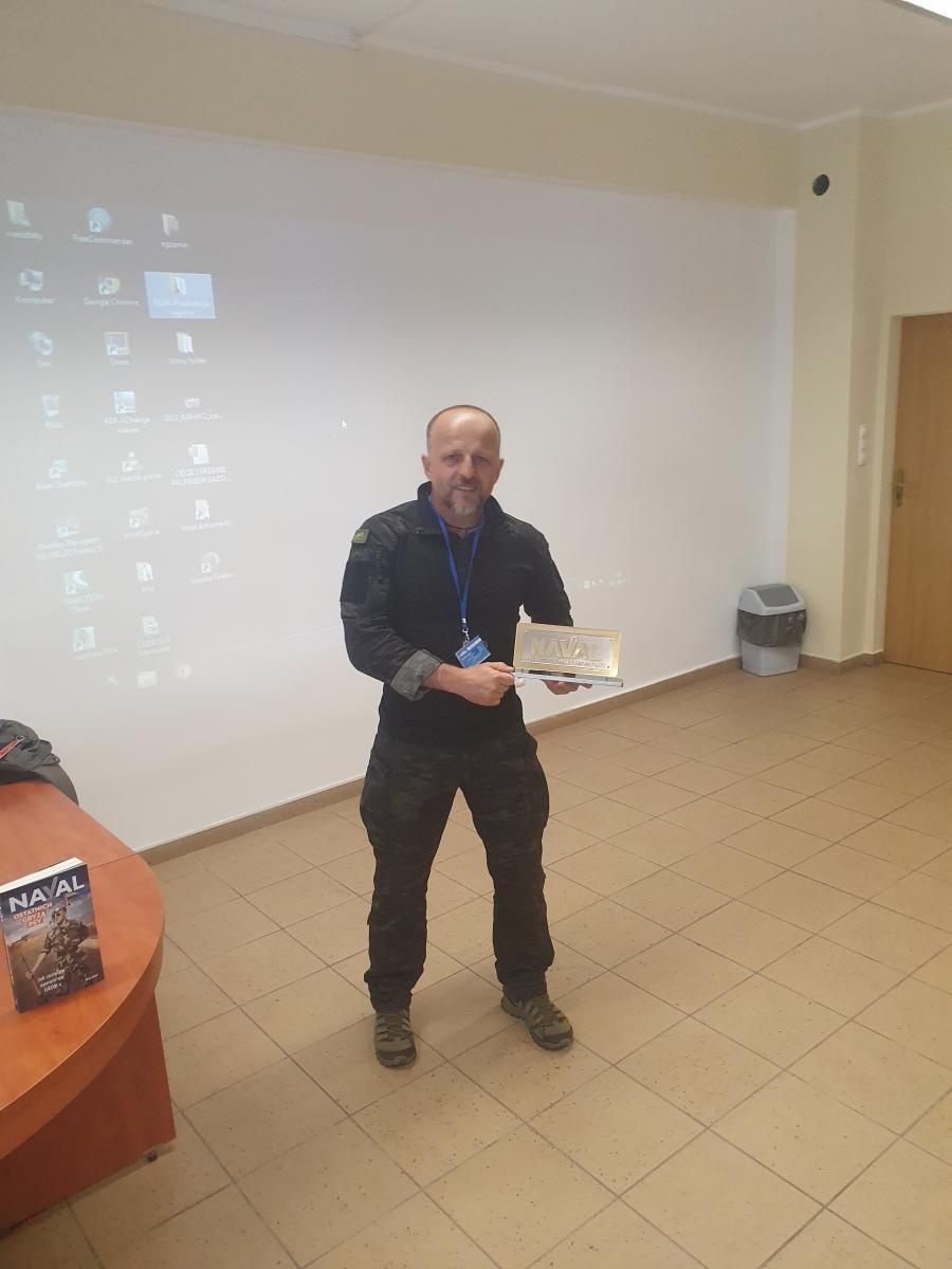 Zdjęcie w galerii na portalu naszraciborz.pl: Komandos odwiedził kolegów z Rafako wiadomości z regionu