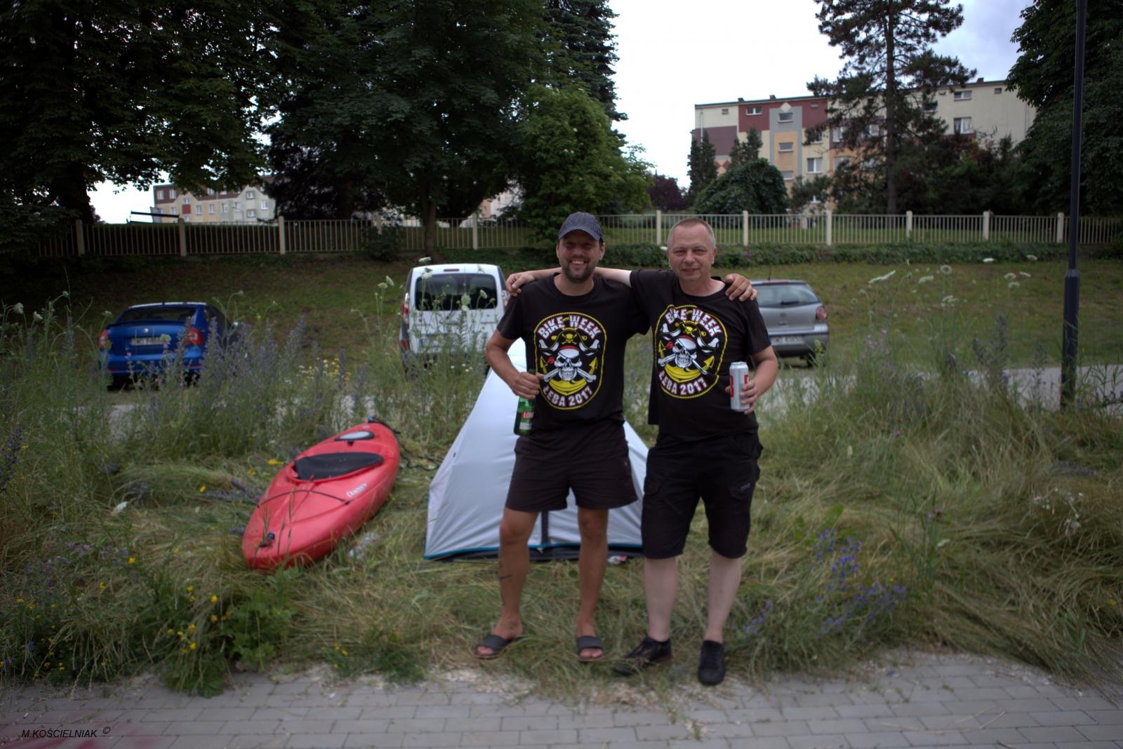 Zdjęcie w galerii na portalu naszraciborz.pl: Muzykowanie i wodowanie na bulwarach wiadomości z regionu