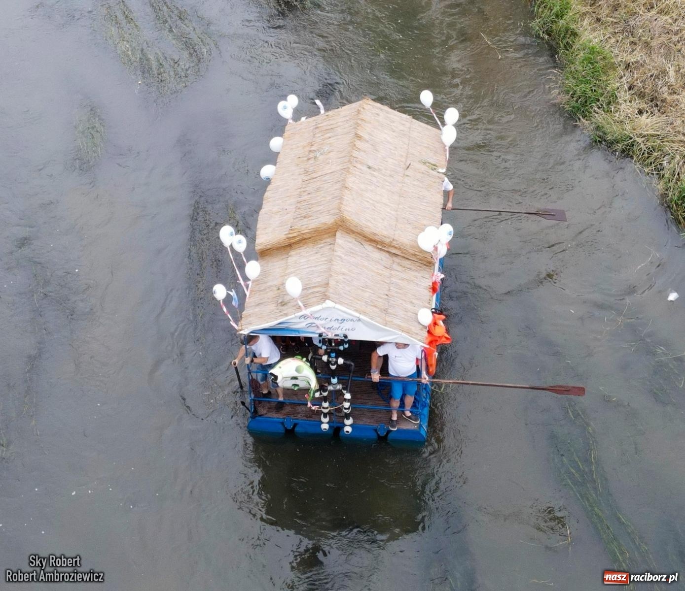 Zdjęcie w galerii na portalu naszraciborz.pl: Ponad trzydzieści pływadeł wypłynęło z Raciborza w stronę Kędzierzyna-Koźla [FOTO i WIDEO] wiadomości z regionu