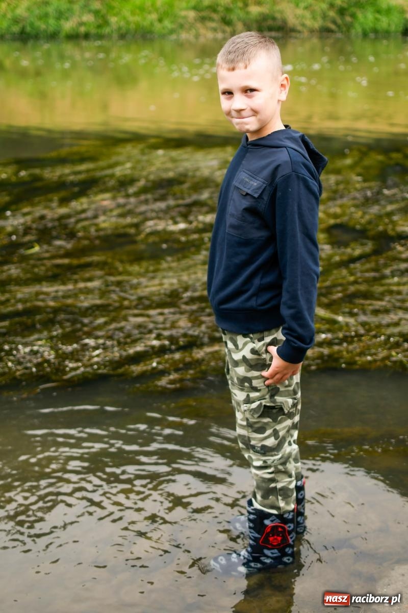 Zdjęcie w galerii na portalu naszraciborz.pl: Ponad trzydzieści pływadeł wypłynęło z Raciborza w stronę Kędzierzyna-Koźla [FOTO i WIDEO] wiadomości z regionu