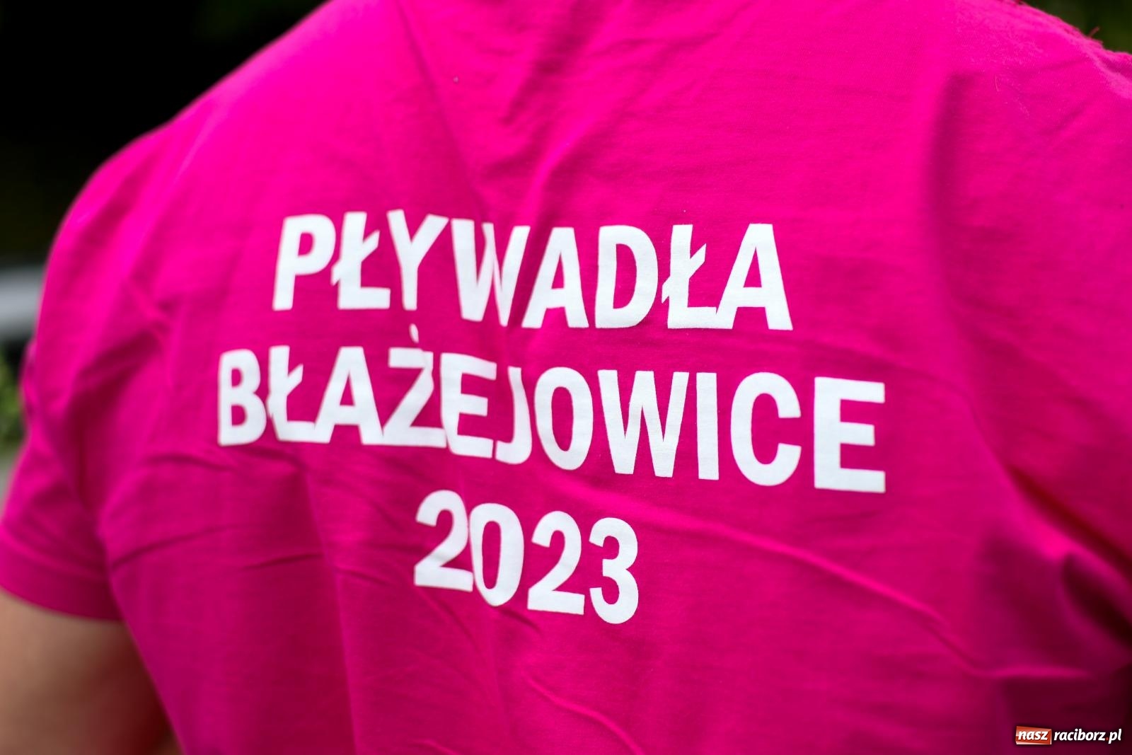 Zdjęcie w galerii na portalu naszraciborz.pl: Ponad trzydzieści pływadeł wypłynęło z Raciborza w stronę Kędzierzyna-Koźla [FOTO i WIDEO] wiadomości z regionu