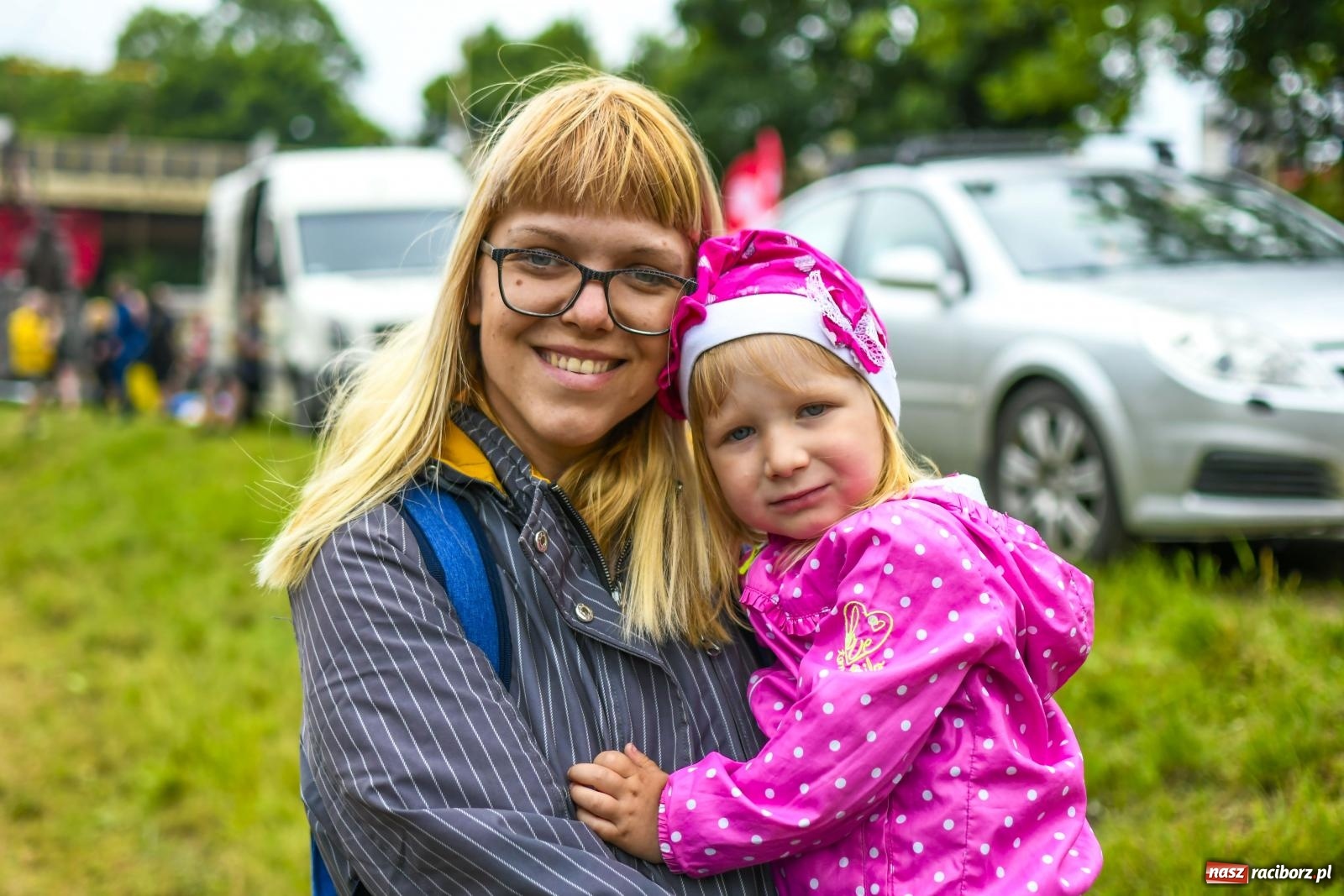 Zdjęcie w galerii na portalu naszraciborz.pl: Ponad trzydzieści pływadeł wypłynęło z Raciborza w stronę Kędzierzyna-Koźla [FOTO i WIDEO] wiadomości z regionu