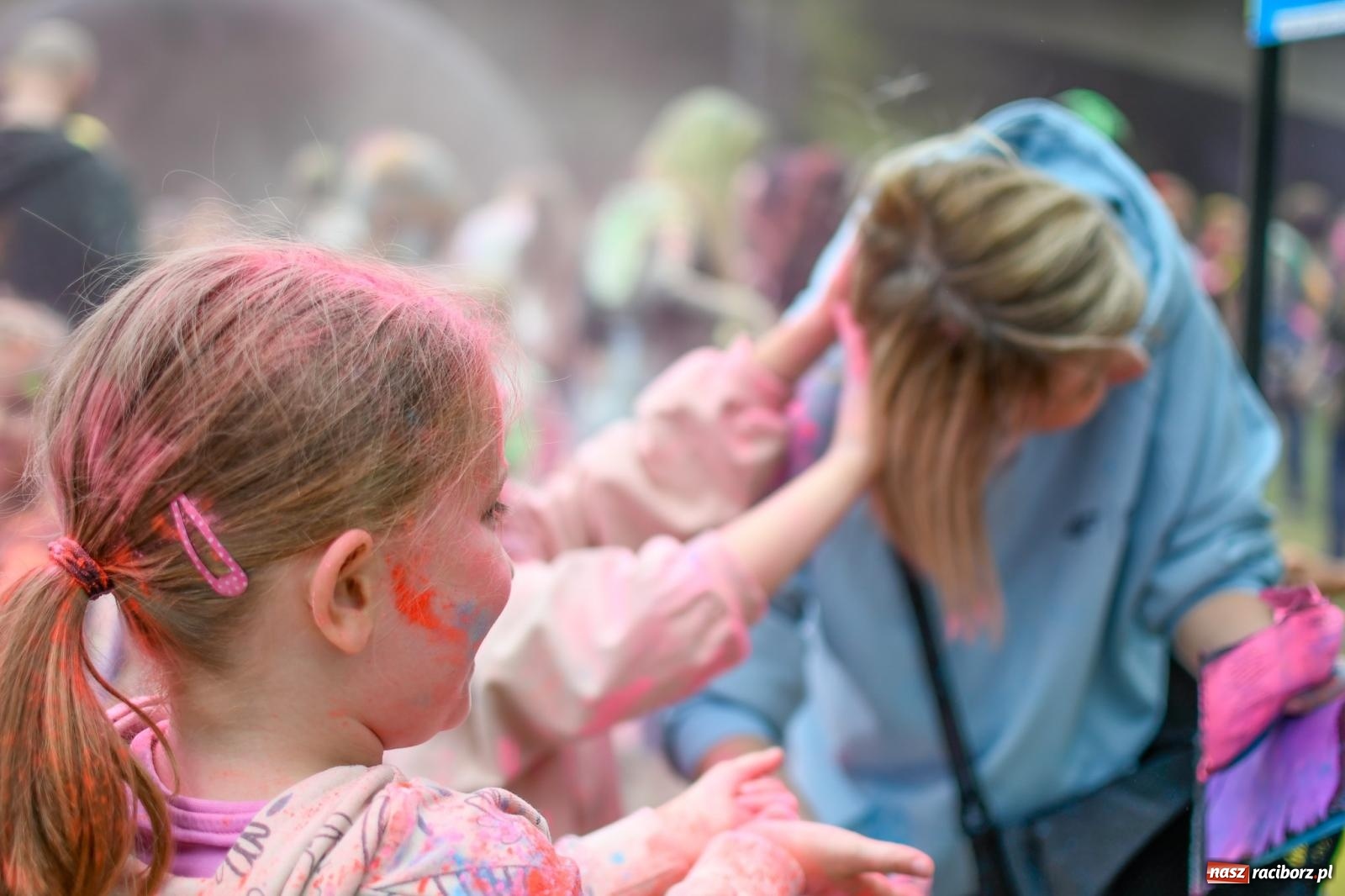 Zdjęcie w galerii na portalu naszraciborz.pl: Raciborskie święto kolorów [FOTO i WIDEO] wiadomości z regionu