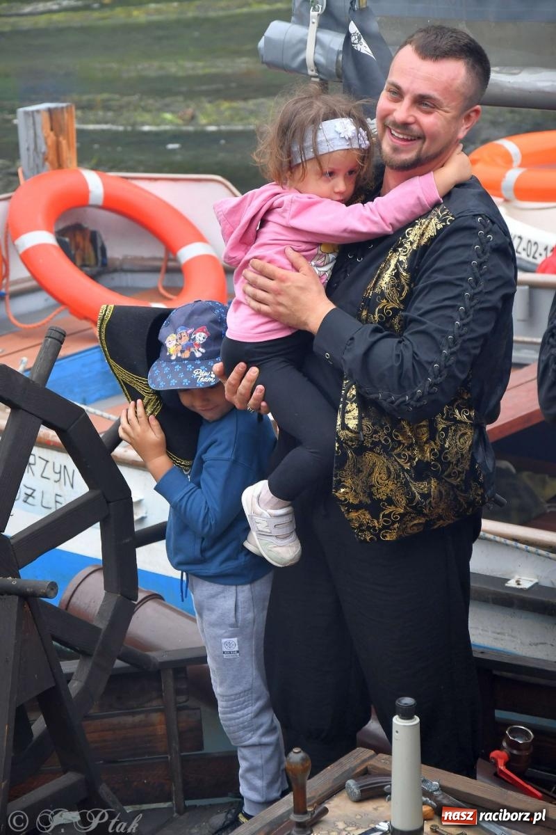 Zdjęcie w galerii na portalu naszraciborz.pl: Morsy, statki i łodzie. Pływadło na bis! wiadomości z regionu