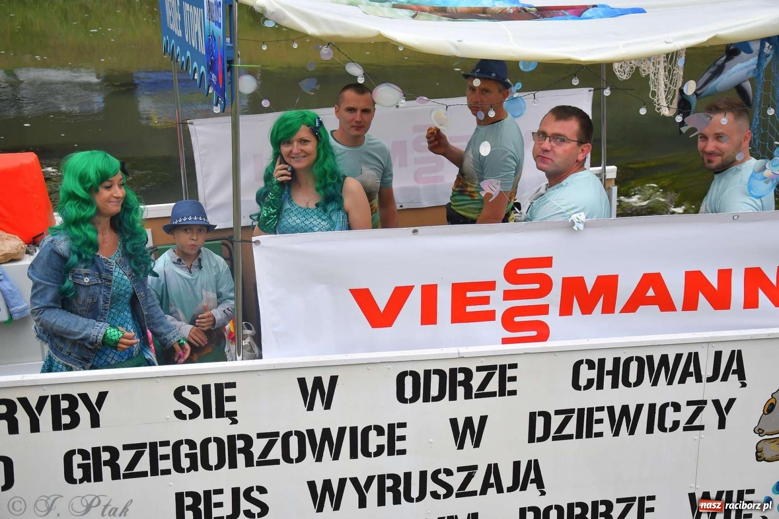 Zdjęcie w galerii na portalu naszraciborz.pl: Morsy, statki i łodzie. Pływadło na bis! wiadomości z regionu