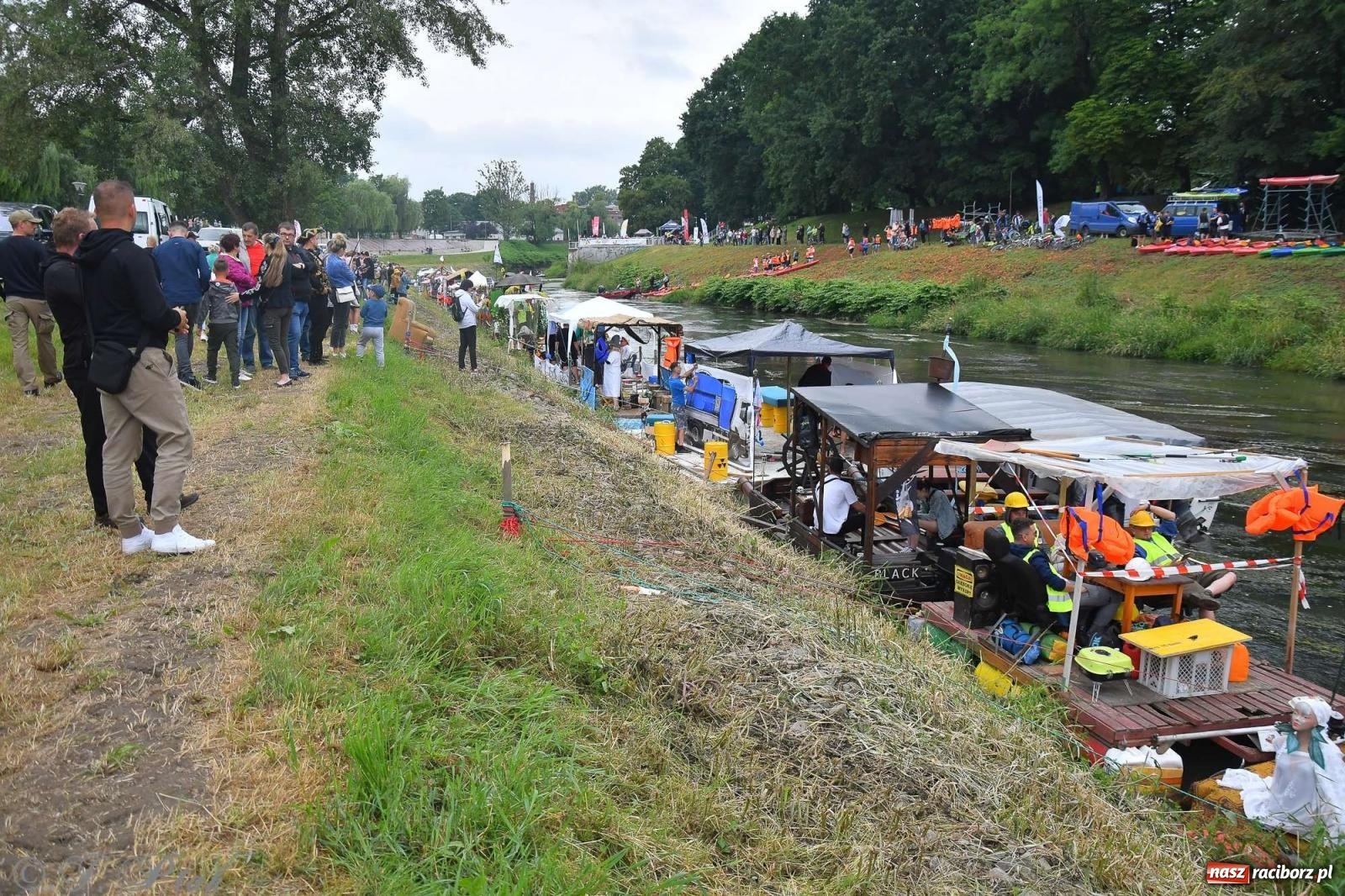 Zdjęcie w galerii na portalu naszraciborz.pl: Morsy, statki i łodzie. Pływadło na bis! wiadomości z regionu