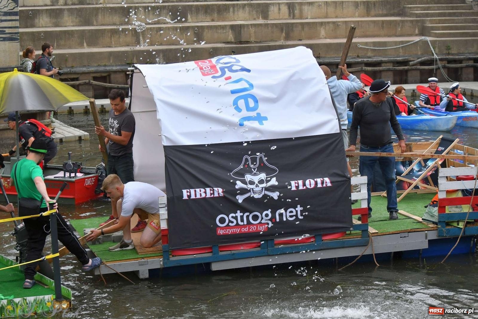 Zdjęcie w galerii na portalu naszraciborz.pl: Morsy, statki i łodzie. Pływadło na bis! wiadomości z regionu