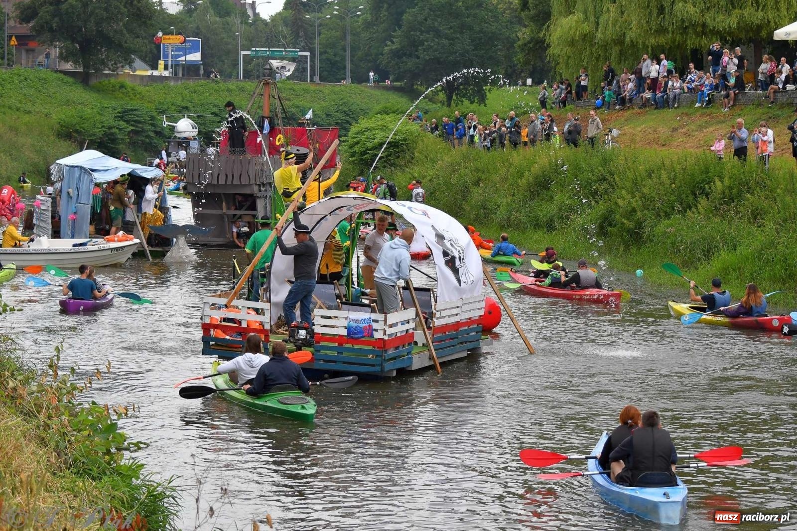 Zdjęcie w galerii na portalu naszraciborz.pl: Morsy, statki i łodzie. Pływadło na bis! wiadomości z regionu