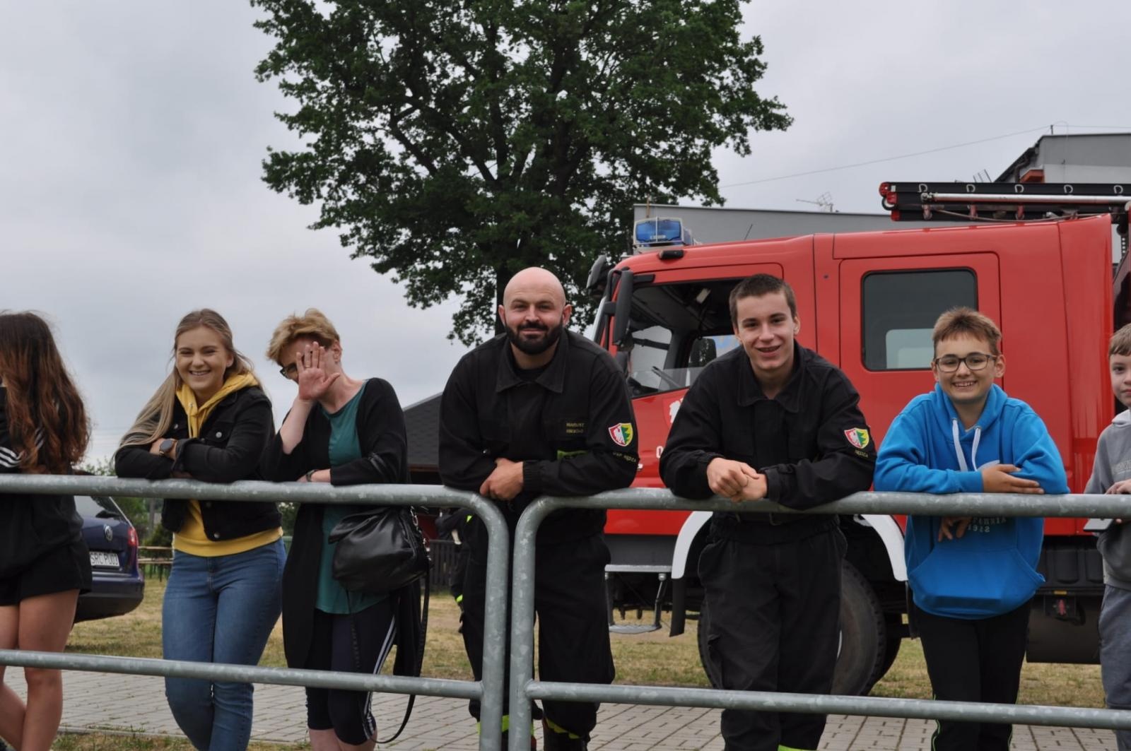 Zdjęcie w galerii na portalu naszraciborz.pl: OSP Zawada Książęca z pucharem wójt Nędzy wiadomości z regionu