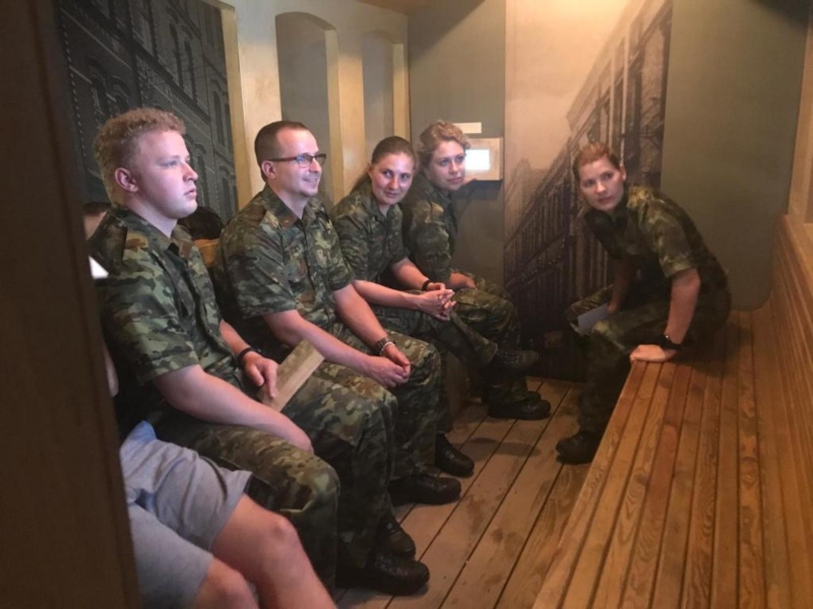 Zdjęcie w galerii na portalu naszraciborz.pl: Nowi mundurowi złożyli ślubowanie przy ul. Dąbrowskiego wiadomości z regionu