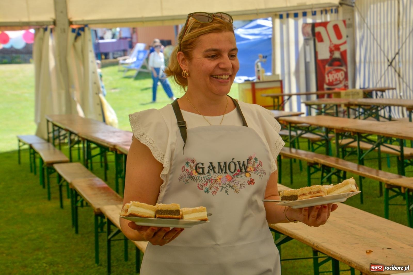Zdjęcie w galerii na portalu naszraciborz.pl: Dąb papieski i kapsuła czasu. Gamów świętuje 800-lecie [FOTO i WIDEO] wiadomości z regionu