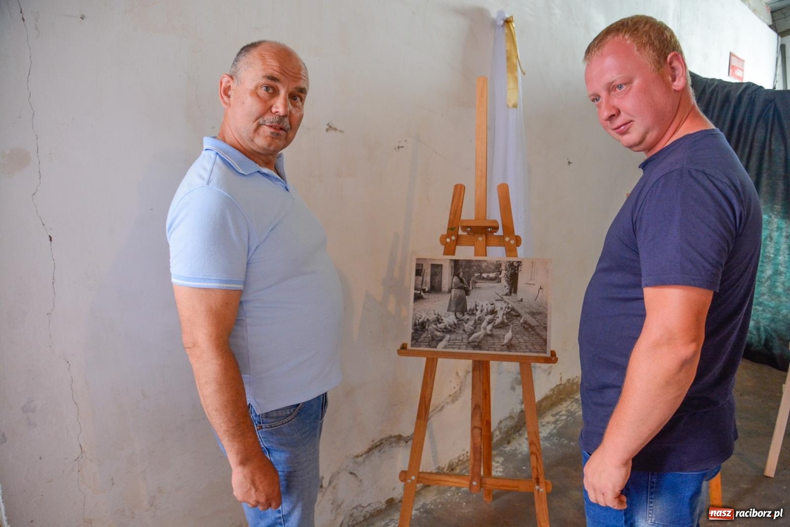 Zdjęcie w galerii na portalu naszraciborz.pl: Dąb papieski i kapsuła czasu. Gamów świętuje 800-lecie [FOTO i WIDEO] wiadomości z regionu