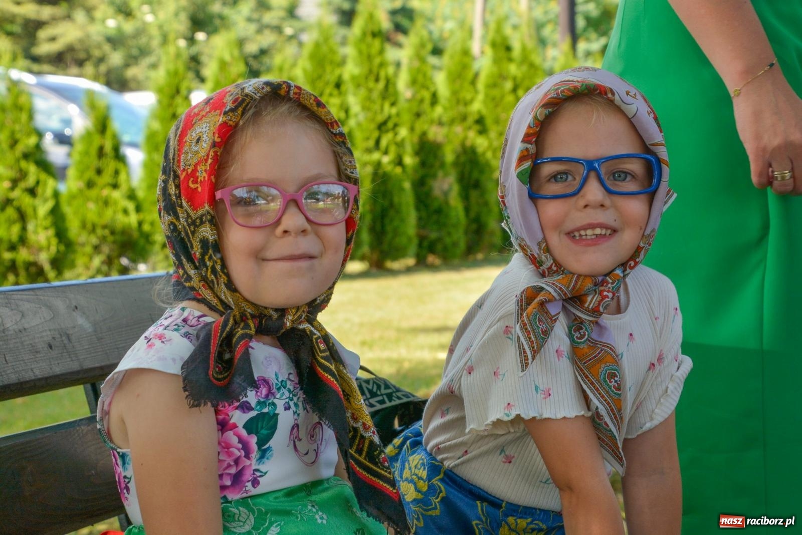 Zdjęcie w galerii na portalu naszraciborz.pl: Dąb papieski i kapsuła czasu. Gamów świętuje 800-lecie [FOTO i WIDEO] wiadomości z regionu