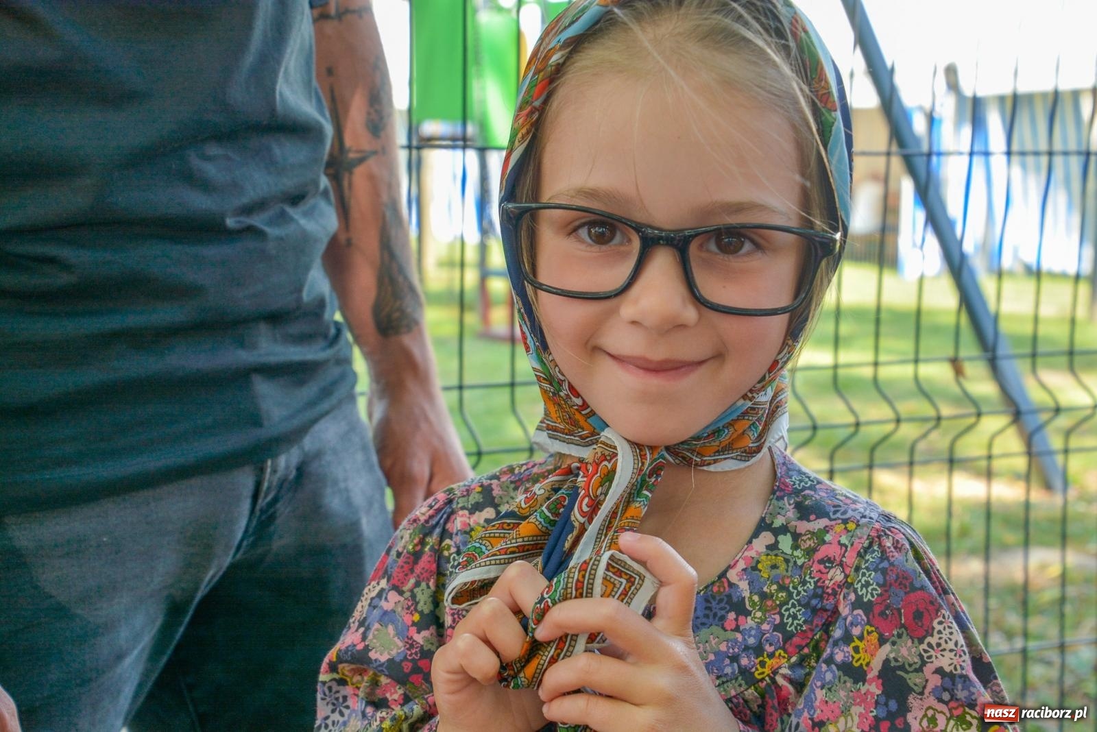 Zdjęcie w galerii na portalu naszraciborz.pl: Dąb papieski i kapsuła czasu. Gamów świętuje 800-lecie [FOTO i WIDEO] wiadomości z regionu