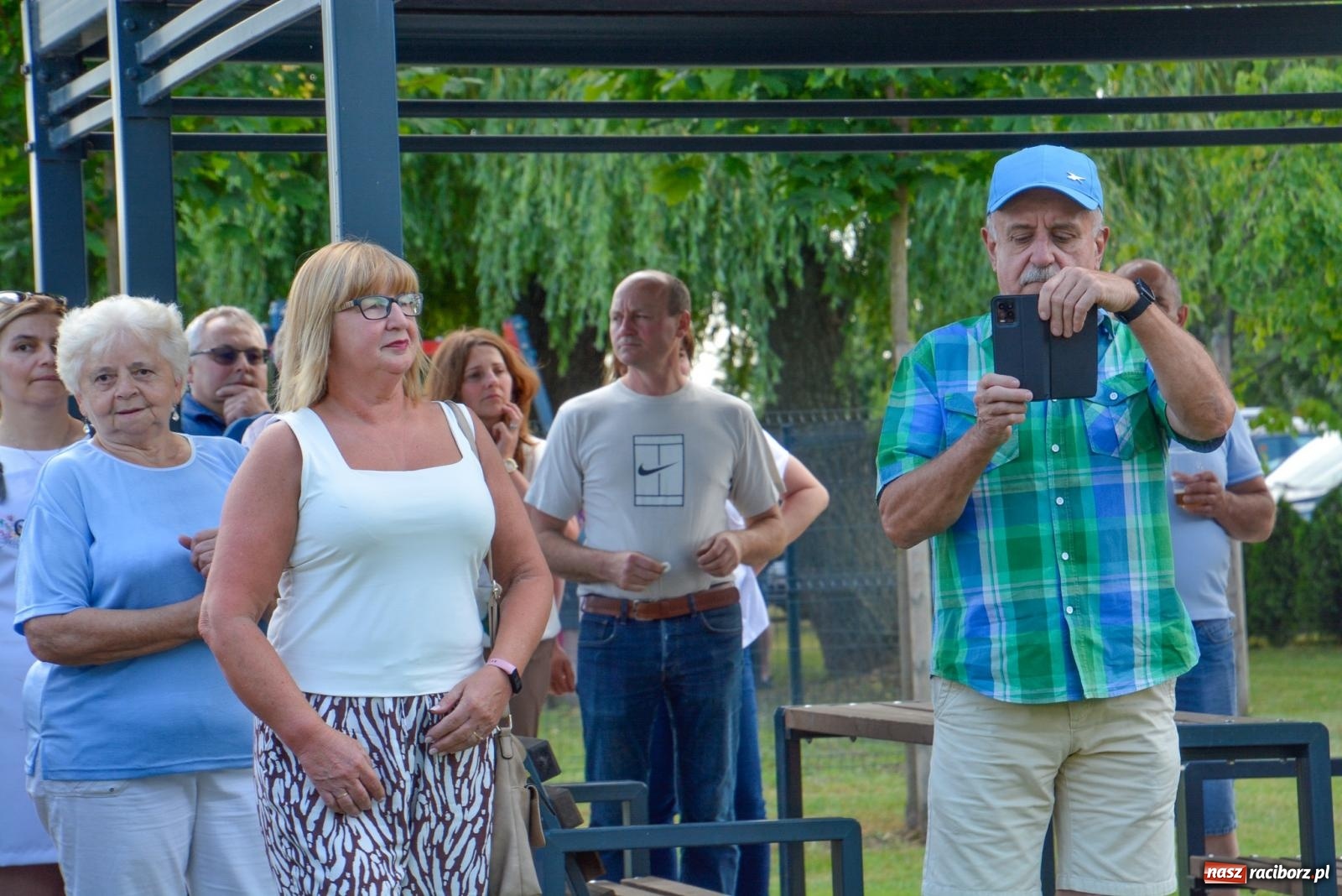 Zdjęcie w galerii na portalu naszraciborz.pl: Dąb papieski i kapsuła czasu. Gamów świętuje 800-lecie [FOTO i WIDEO] wiadomości z regionu