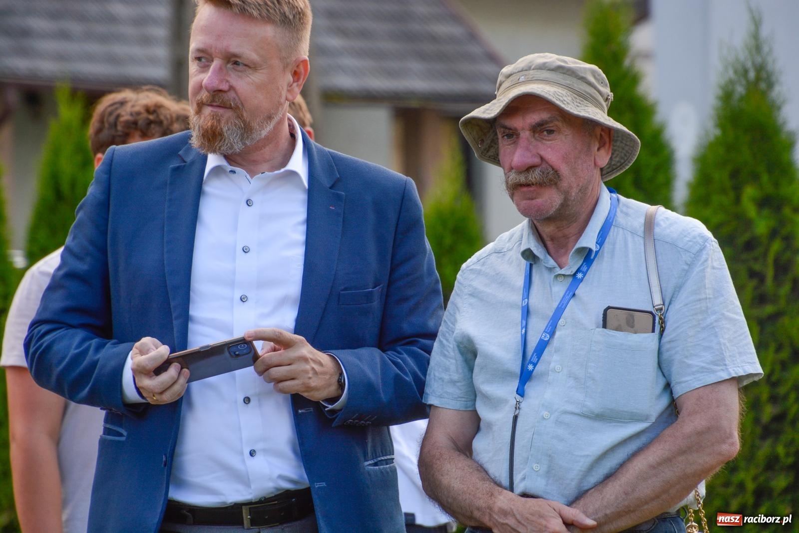 Zdjęcie w galerii na portalu naszraciborz.pl: Dąb papieski i kapsuła czasu. Gamów świętuje 800-lecie [FOTO i WIDEO] wiadomości z regionu