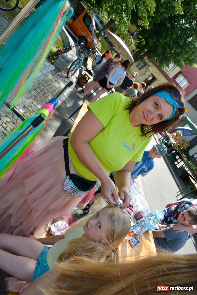 Zdjęcie w galerii na portalu naszraciborz.pl: Piana party i recyklingowi bohaterzy. Rodzinna niedziela w Krzanowicach [FOTO i WIDEO] wiadomości z regionu