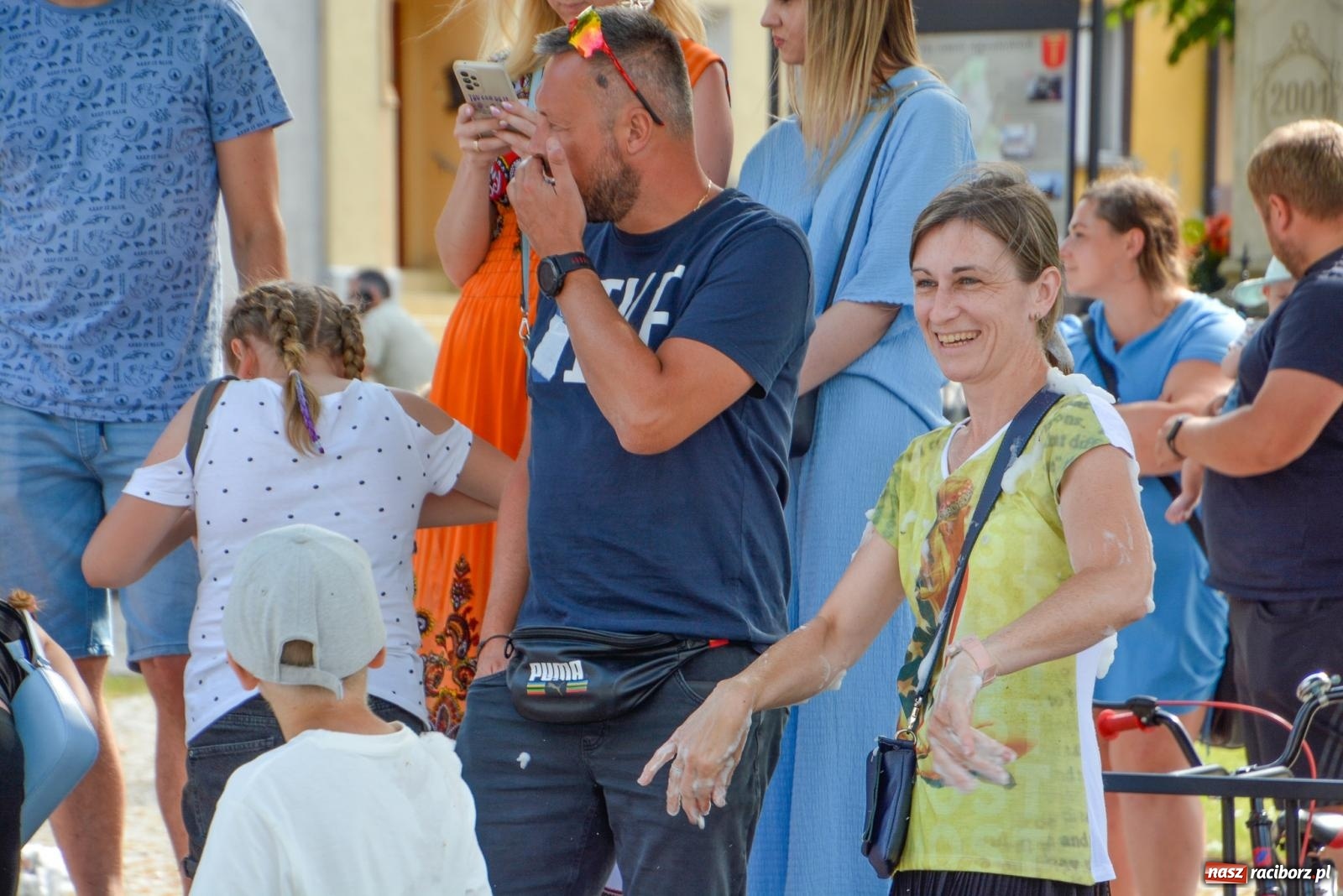 Zdjęcie w galerii na portalu naszraciborz.pl: Piana party i recyklingowi bohaterzy. Rodzinna niedziela w Krzanowicach [FOTO i WIDEO] wiadomości z regionu
