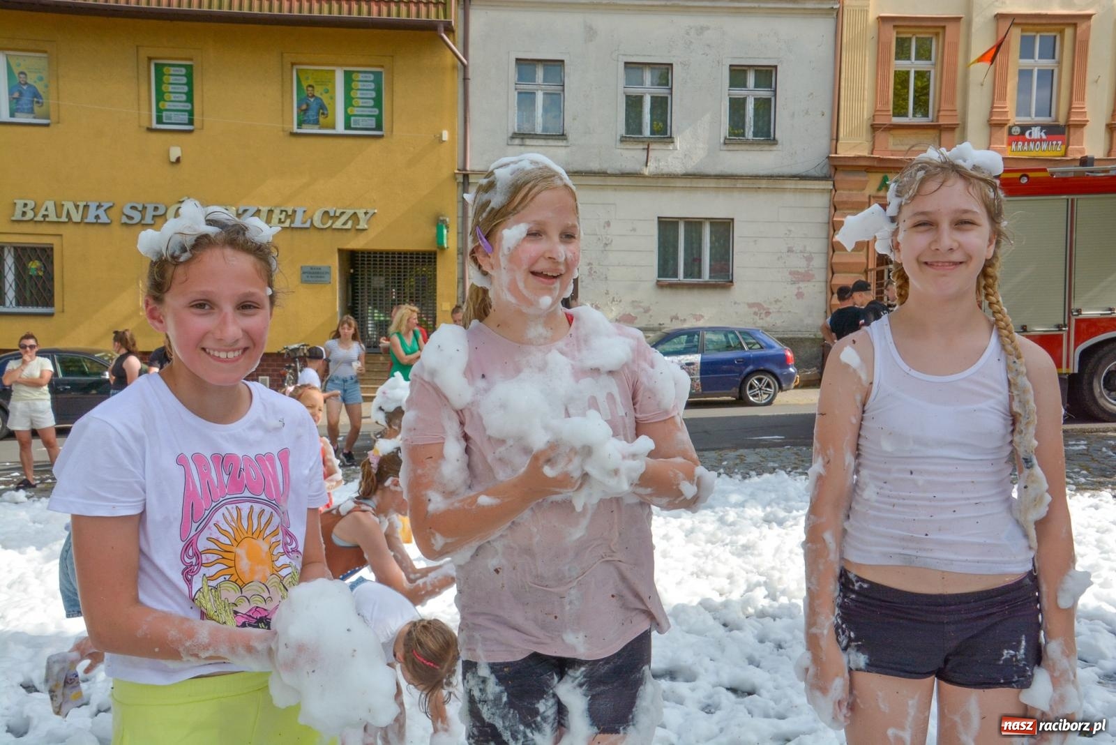 Zdjęcie w galerii na portalu naszraciborz.pl: Piana party i recyklingowi bohaterzy. Rodzinna niedziela w Krzanowicach [FOTO i WIDEO] wiadomości z regionu