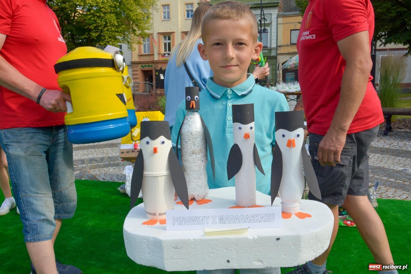 Zdjęcie w galerii na portalu naszraciborz.pl: Piana party i recyklingowi bohaterzy. Rodzinna niedziela w Krzanowicach [FOTO i WIDEO] wiadomości z regionu