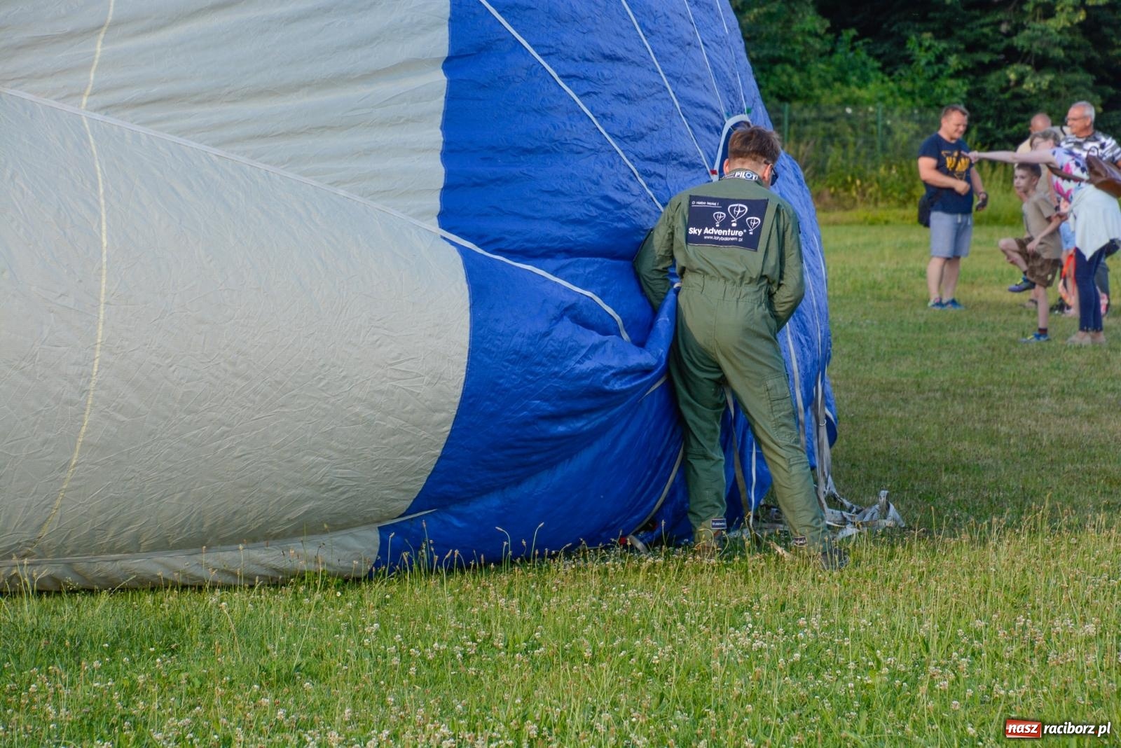 Zdjęcie w galerii na portalu naszraciborz.pl: Tysiąc zgłoszeń na wzlot balonem. Ruszyła powiatowa akcja wakacyjna wiadomości z regionu