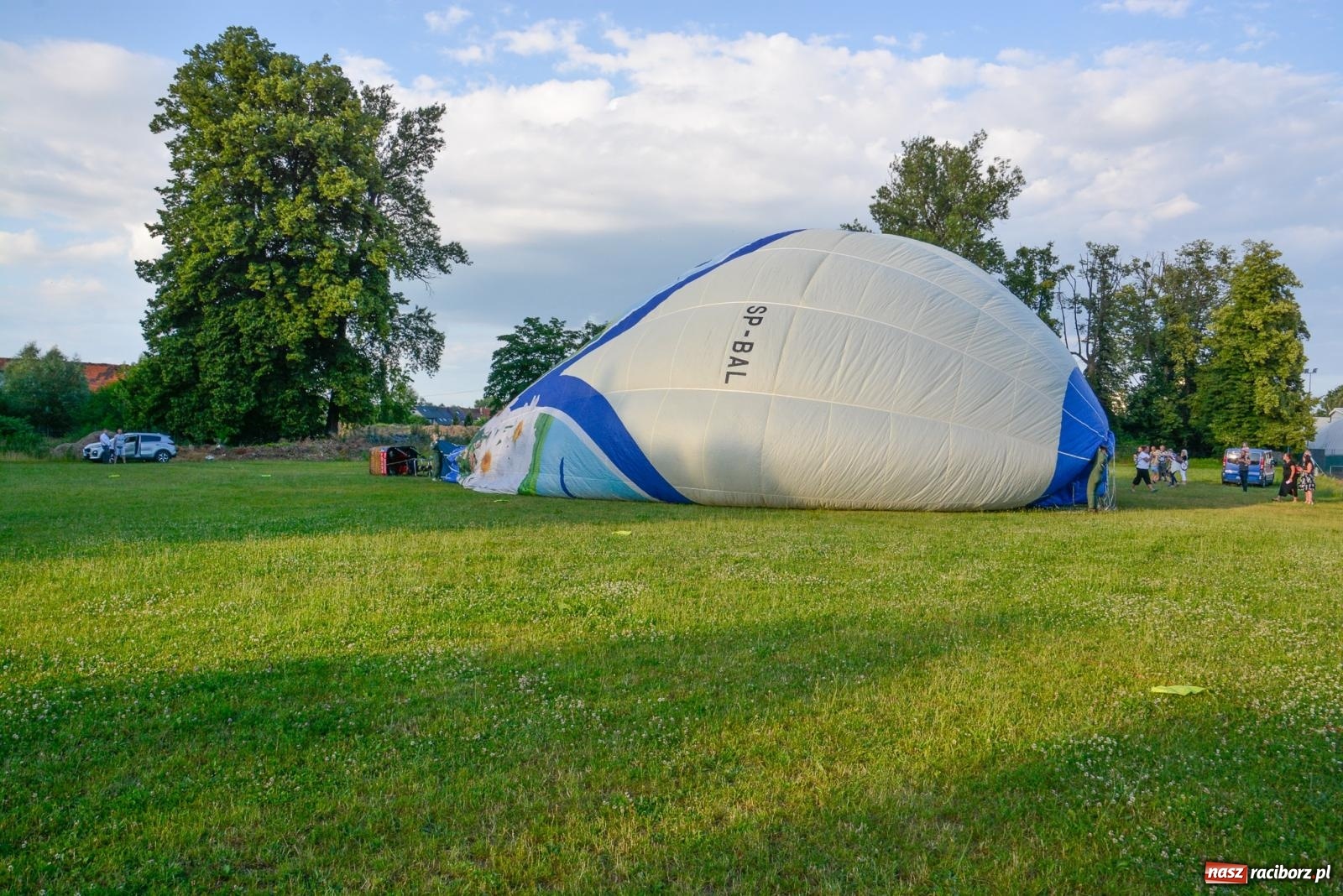 Zdjęcie w galerii na portalu naszraciborz.pl: Tysiąc zgłoszeń na wzlot balonem. Ruszyła powiatowa akcja wakacyjna wiadomości z regionu
