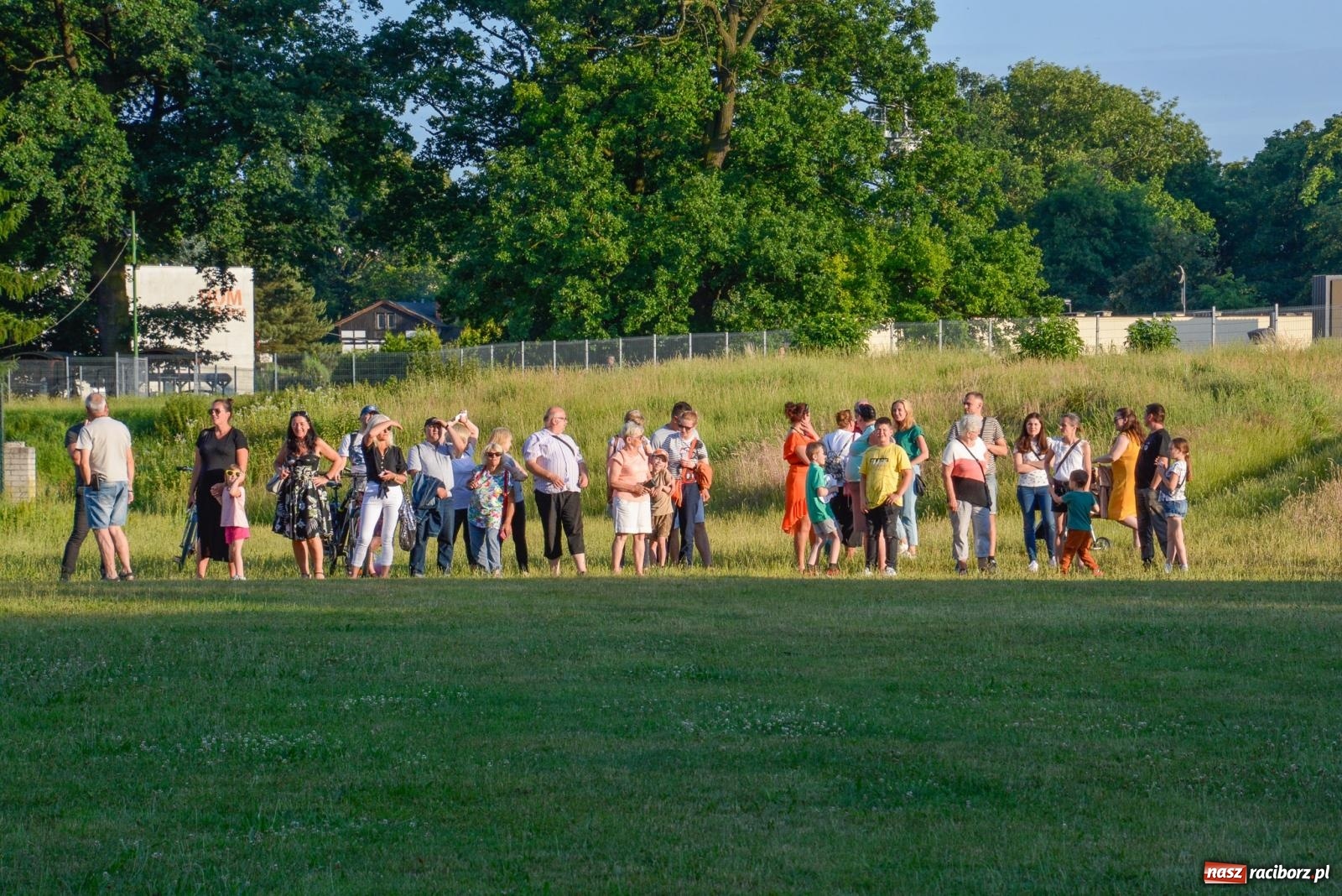 Zdjęcie w galerii na portalu naszraciborz.pl: Tysiąc zgłoszeń na wzlot balonem. Ruszyła powiatowa akcja wakacyjna wiadomości z regionu