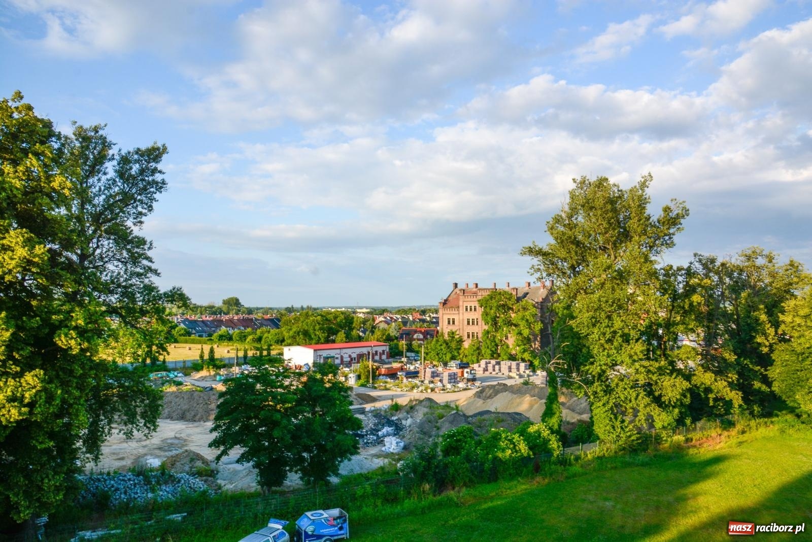 Zdjęcie w galerii na portalu naszraciborz.pl: Tysiąc zgłoszeń na wzlot balonem. Ruszyła powiatowa akcja wakacyjna wiadomości z regionu