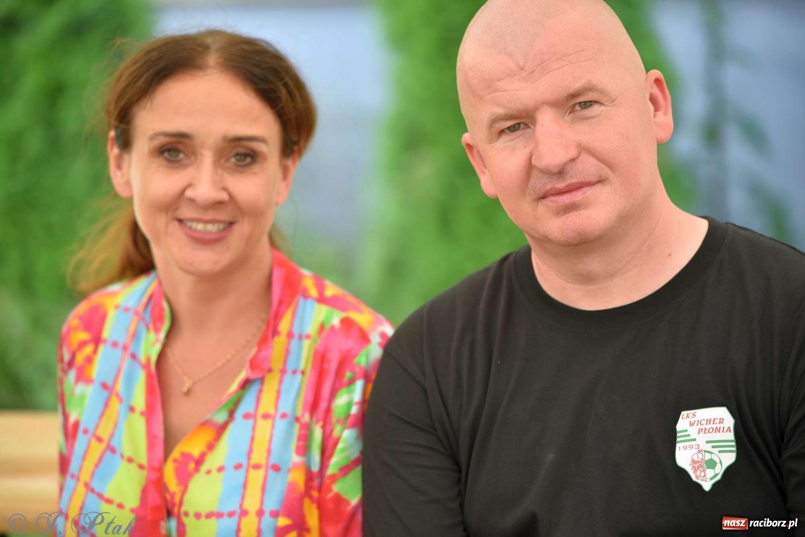 Zdjęcie w galerii na portalu naszraciborz.pl: Wicher w klasztornym ogrodzie. Futboliści z Płoni świętują 30-lecie swojego klubu wiadomości z regionu