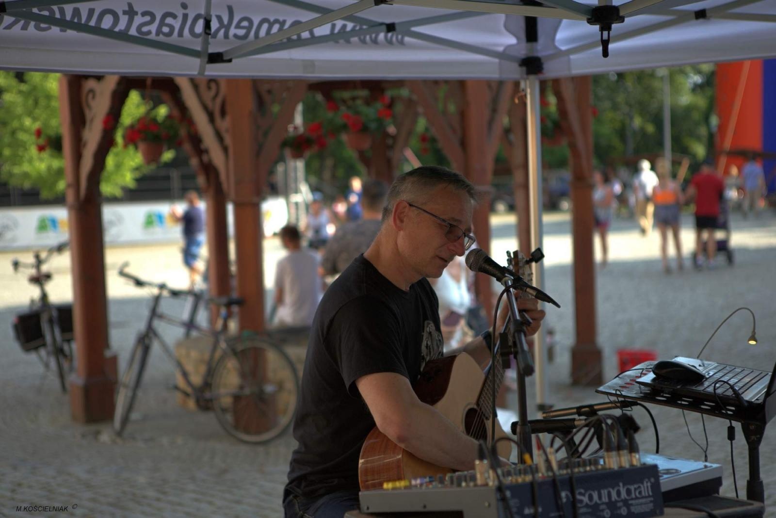 Zdjęcie w galerii na portalu naszraciborz.pl: Na zamku zainaugurowano akcję Wakacje w powiecie wiadomości z regionu