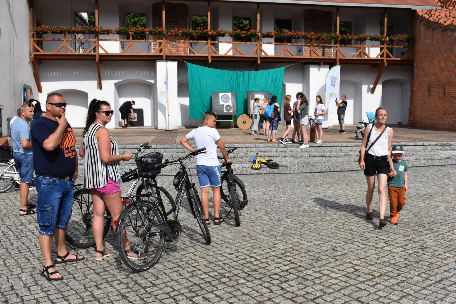 Zdjęcie w galerii na portalu naszraciborz.pl: Na zamku zainaugurowano akcję Wakacje w powiecie wiadomości z regionu