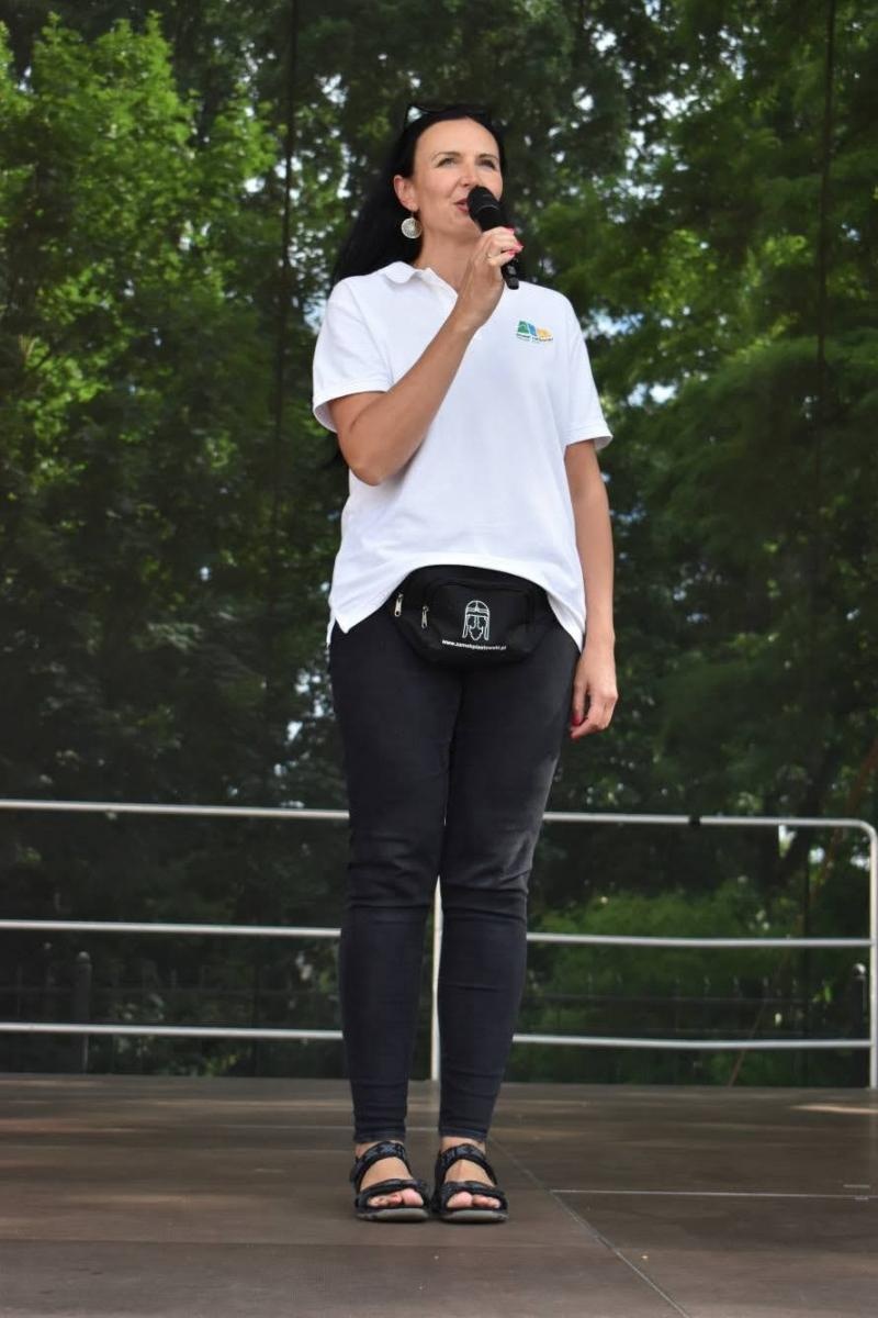 Zdjęcie w galerii na portalu naszraciborz.pl: Na zamku zainaugurowano akcję Wakacje w powiecie wiadomości z regionu