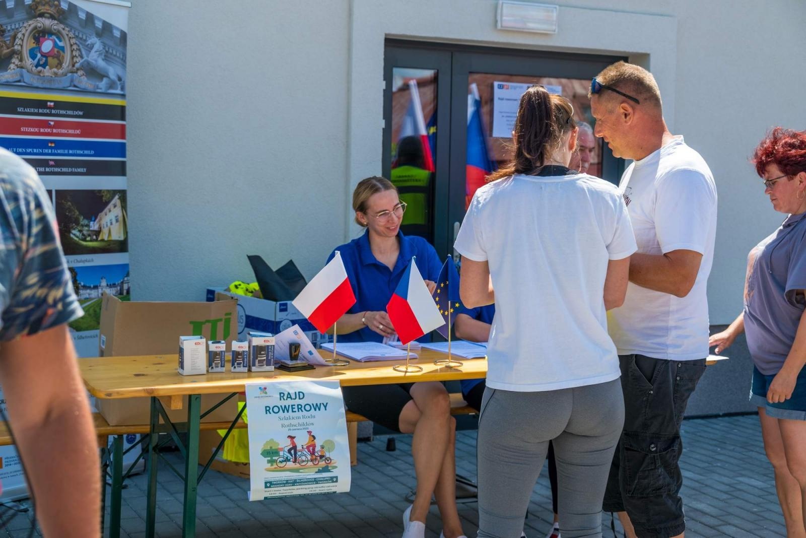 Zdjęcie w galerii na portalu naszraciborz.pl: Polsko-czeski rajd rowerowy szlakiem rodów pogranicza wiadomości z regionu