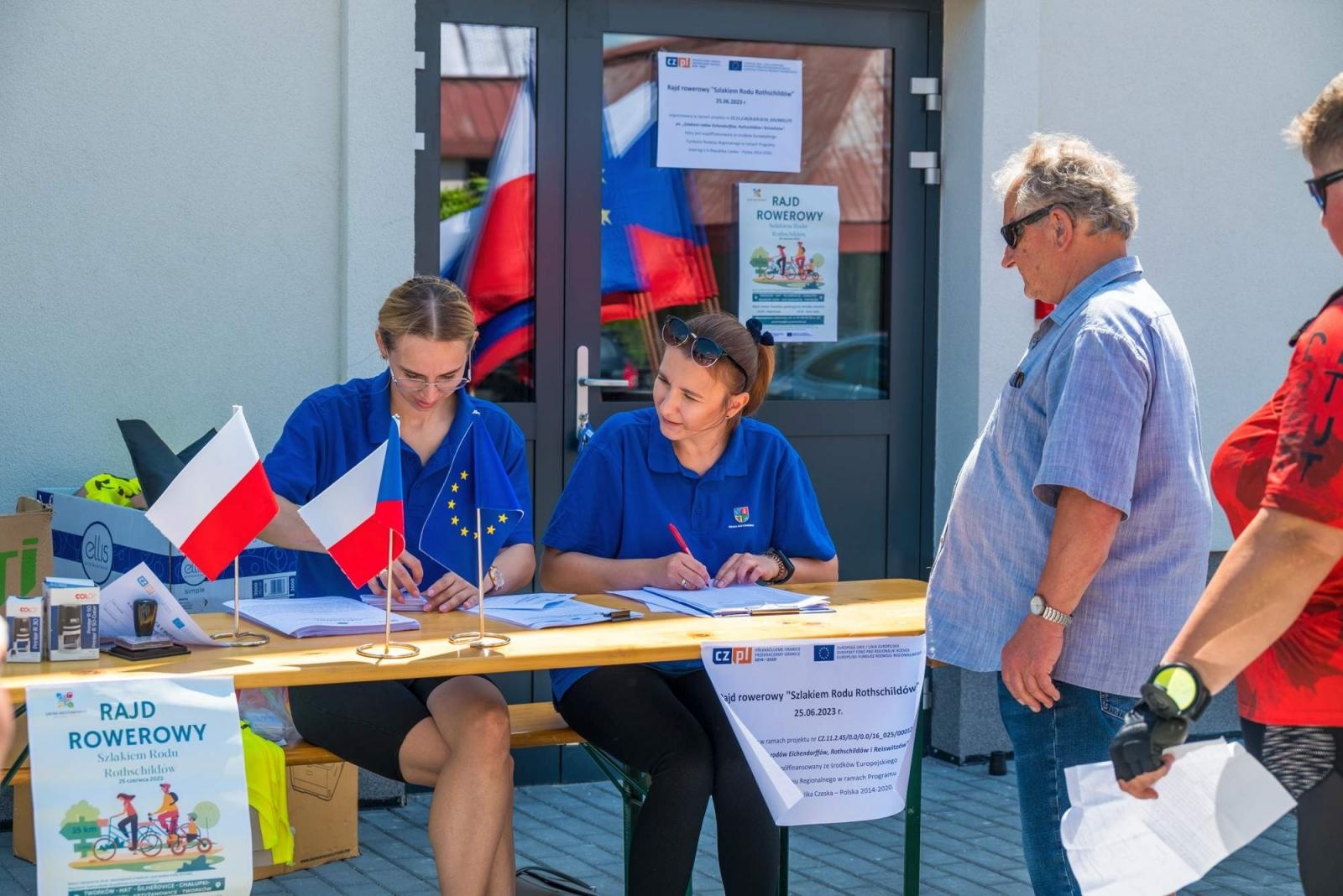 Zdjęcie w galerii na portalu naszraciborz.pl: Polsko-czeski rajd rowerowy szlakiem rodów pogranicza wiadomości z regionu