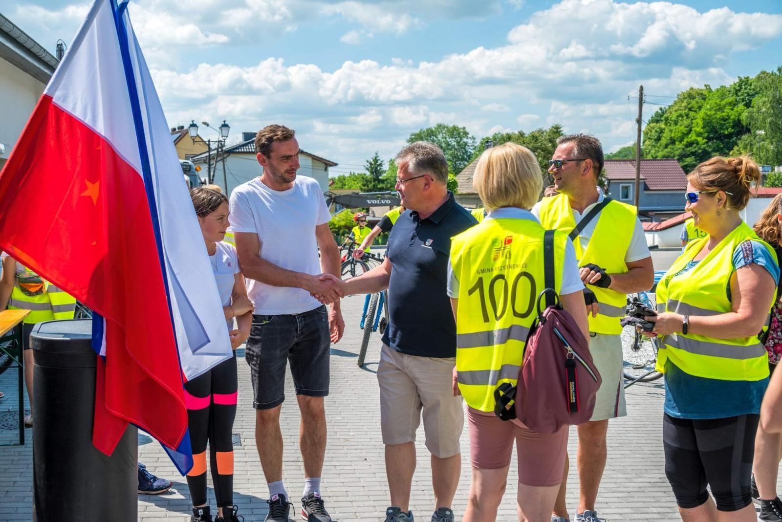 Zdjęcie w galerii na portalu naszraciborz.pl: Polsko-czeski rajd rowerowy szlakiem rodów pogranicza wiadomości z regionu