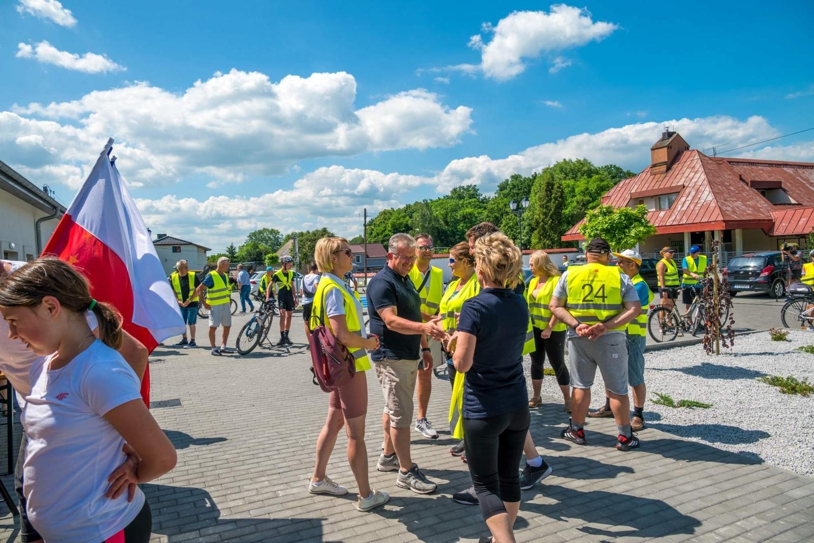 Zdjęcie w galerii na portalu naszraciborz.pl: Polsko-czeski rajd rowerowy szlakiem rodów pogranicza wiadomości z regionu