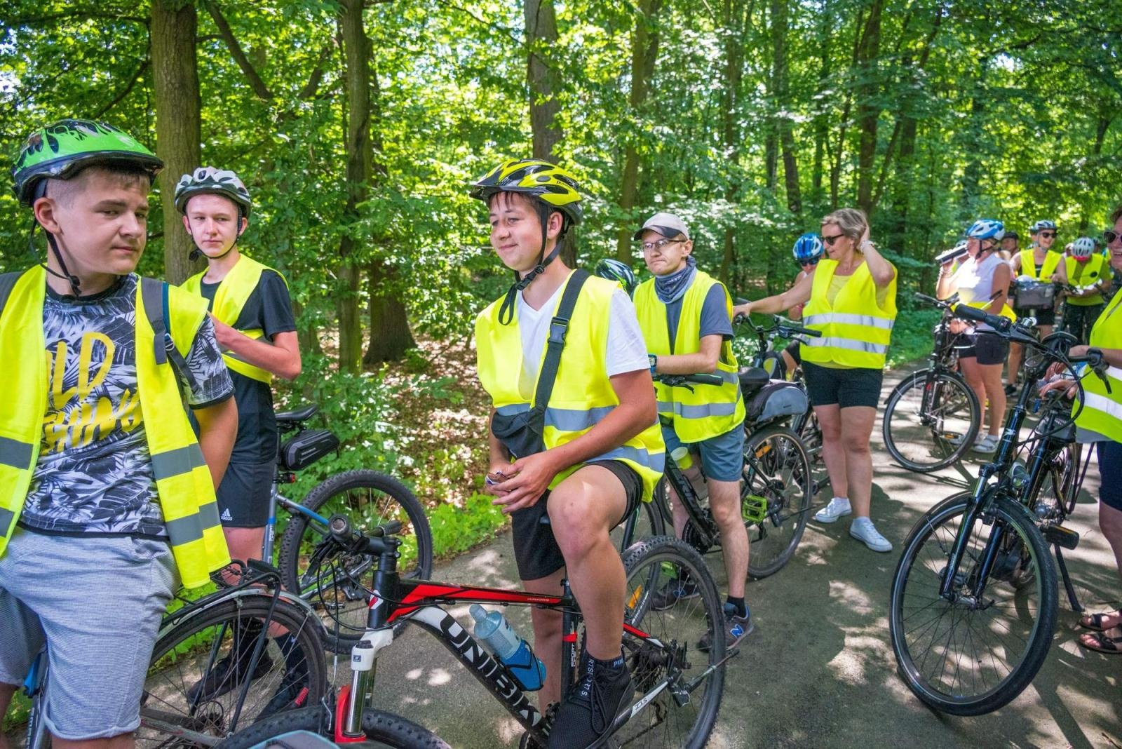 Zdjęcie w galerii na portalu naszraciborz.pl: Polsko-czeski rajd rowerowy szlakiem rodów pogranicza wiadomości z regionu