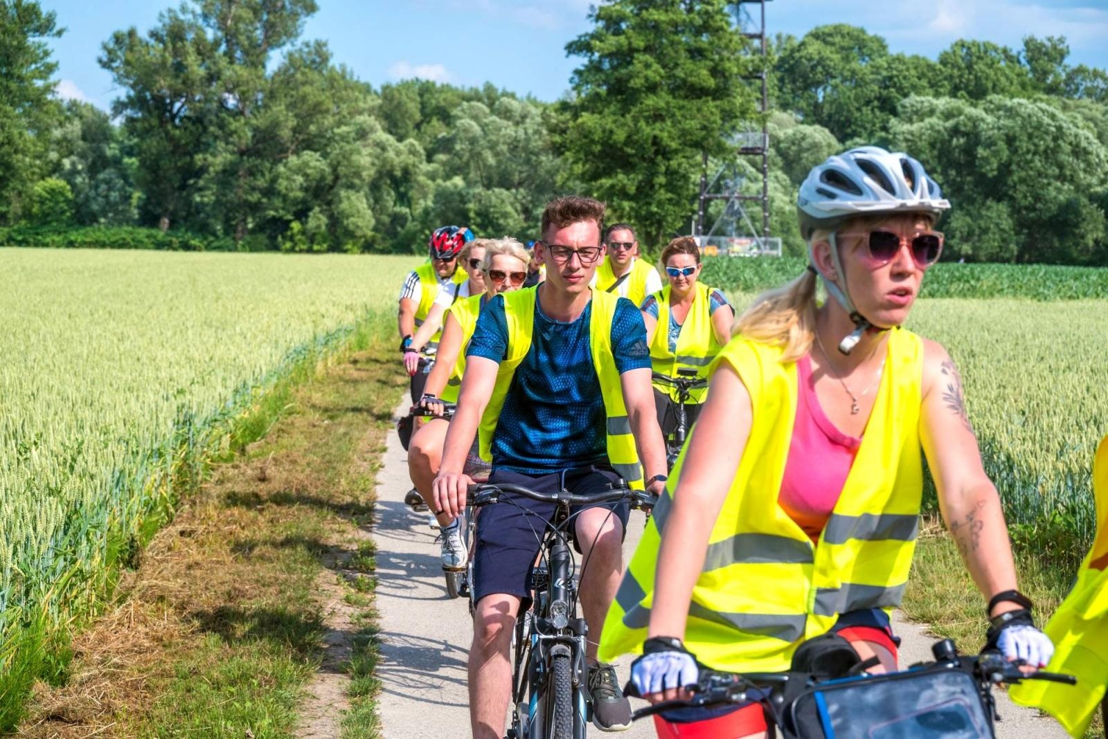 Zdjęcie w galerii na portalu naszraciborz.pl: Polsko-czeski rajd rowerowy szlakiem rodów pogranicza wiadomości z regionu