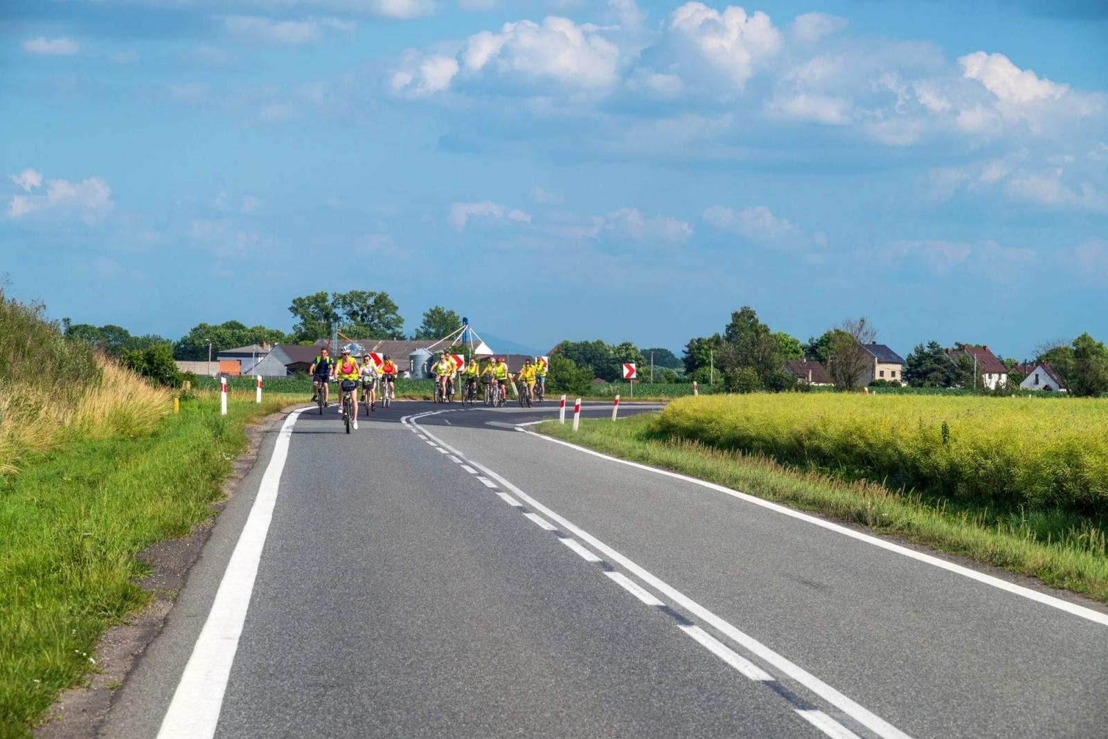 Zdjęcie w galerii na portalu naszraciborz.pl: Polsko-czeski rajd rowerowy szlakiem rodów pogranicza wiadomości z regionu