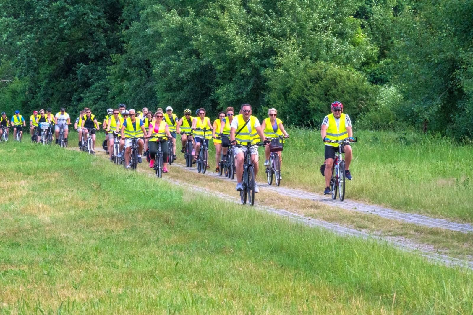 Zdjęcie w galerii na portalu naszraciborz.pl: Polsko-czeski rajd rowerowy szlakiem rodów pogranicza wiadomości z regionu