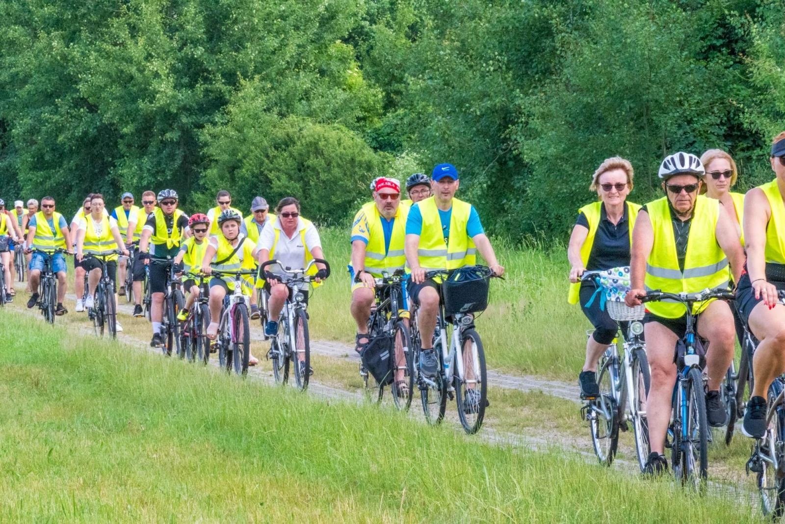 Zdjęcie w galerii na portalu naszraciborz.pl: Polsko-czeski rajd rowerowy szlakiem rodów pogranicza wiadomości z regionu