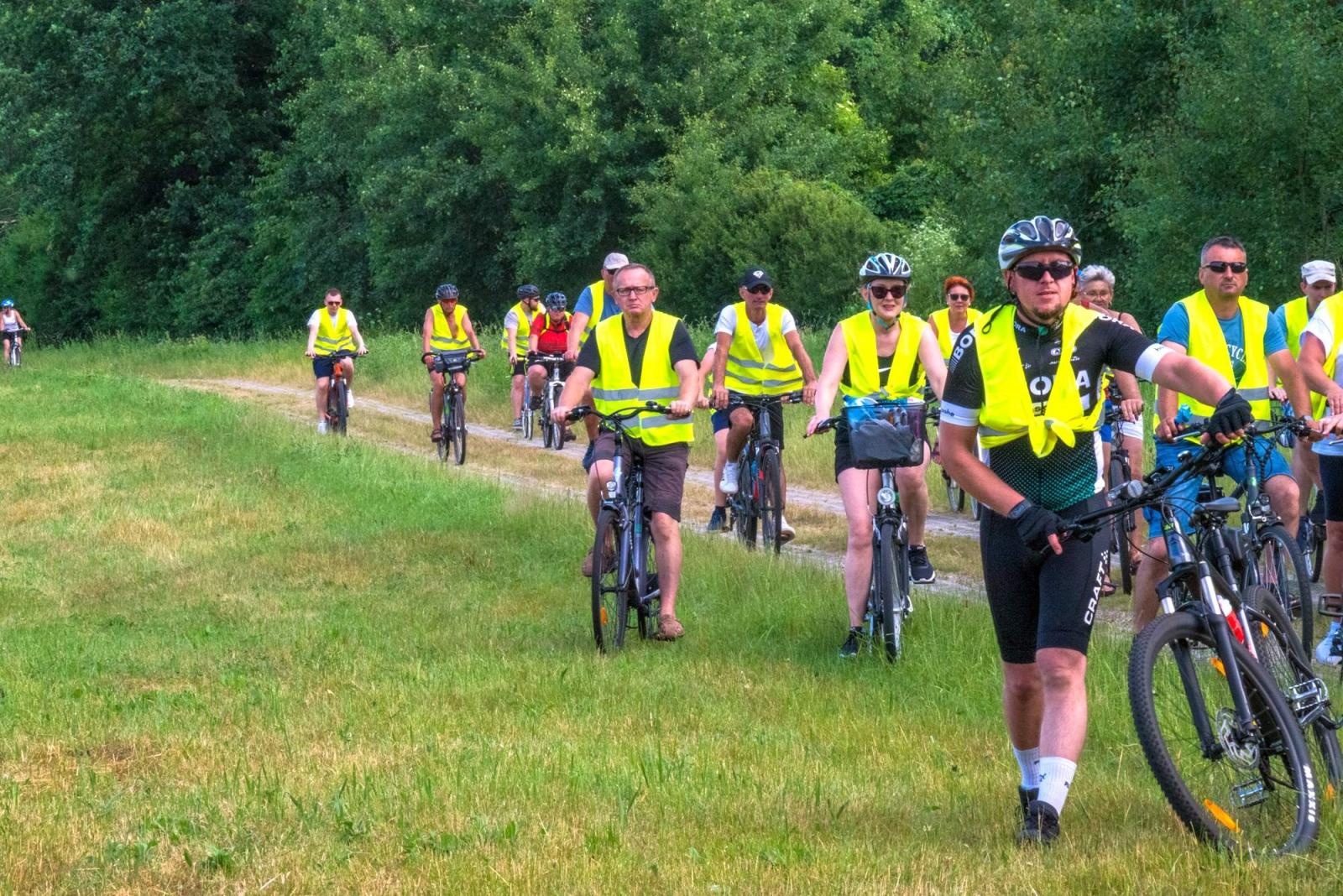 Zdjęcie w galerii na portalu naszraciborz.pl: Polsko-czeski rajd rowerowy szlakiem rodów pogranicza wiadomości z regionu