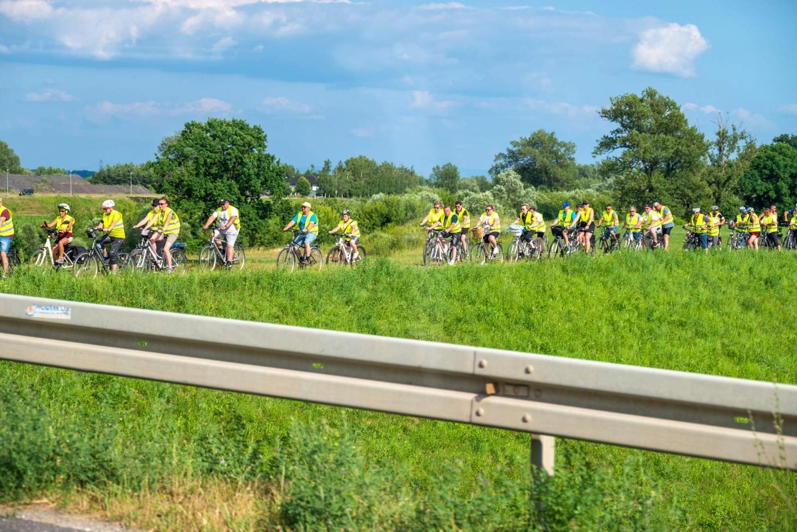 Zdjęcie w galerii na portalu naszraciborz.pl: Polsko-czeski rajd rowerowy szlakiem rodów pogranicza wiadomości z regionu