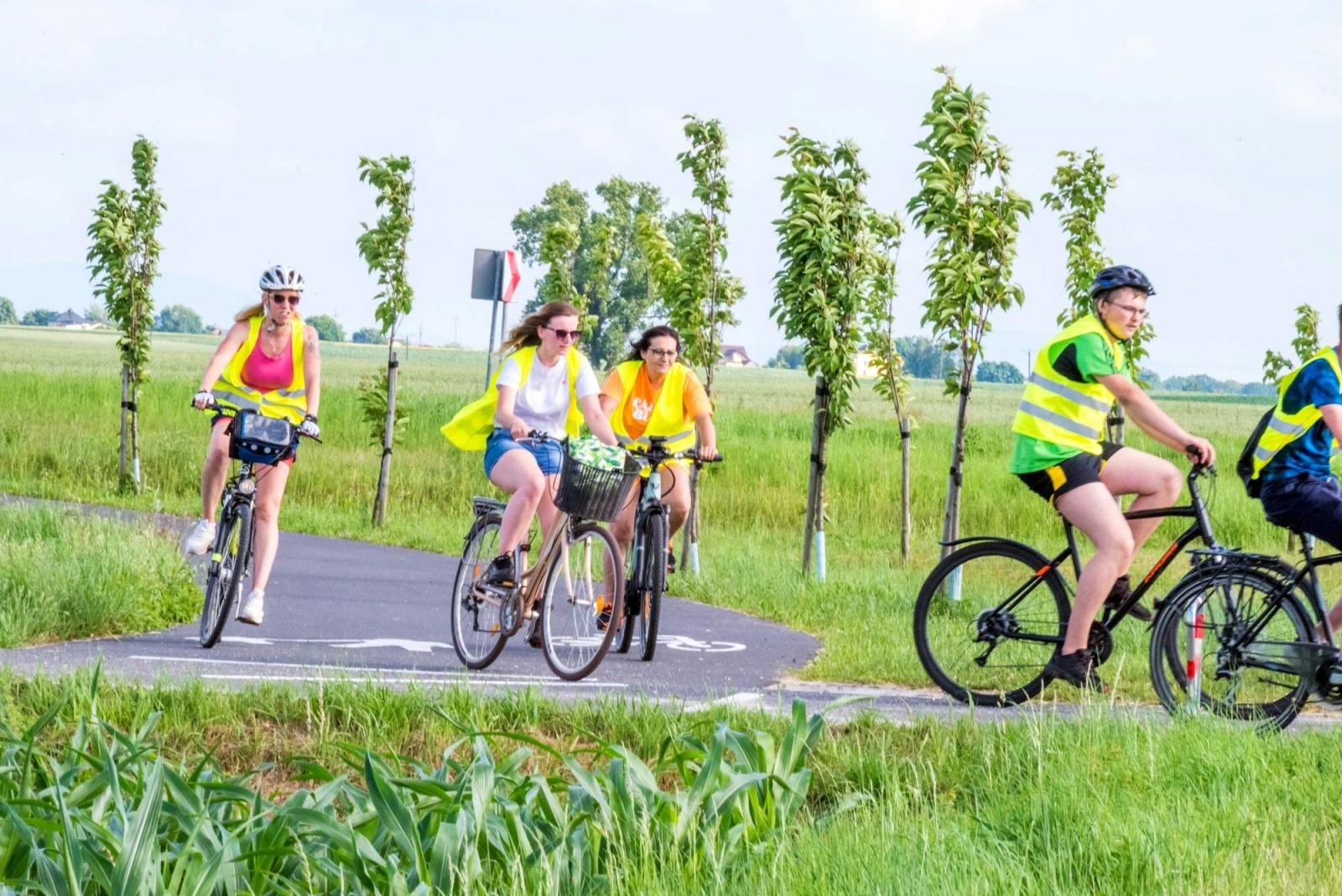 Zdjęcie w galerii na portalu naszraciborz.pl: Polsko-czeski rajd rowerowy szlakiem rodów pogranicza wiadomości z regionu